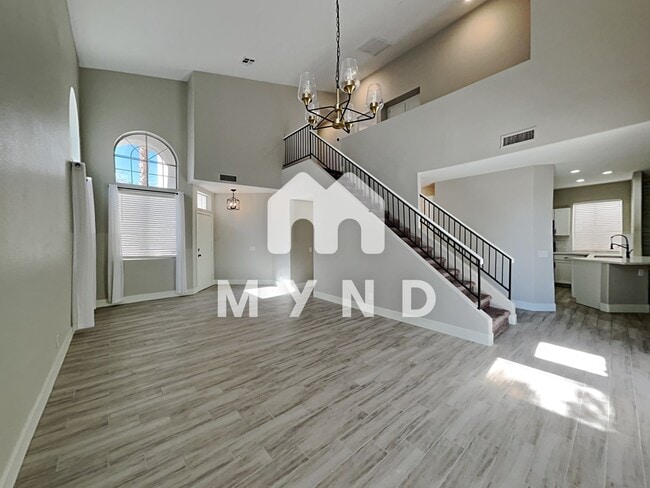 Building Photo - 3340 Lingo St