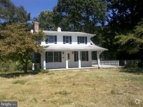 Building Photo - 2415 Chaney Rd