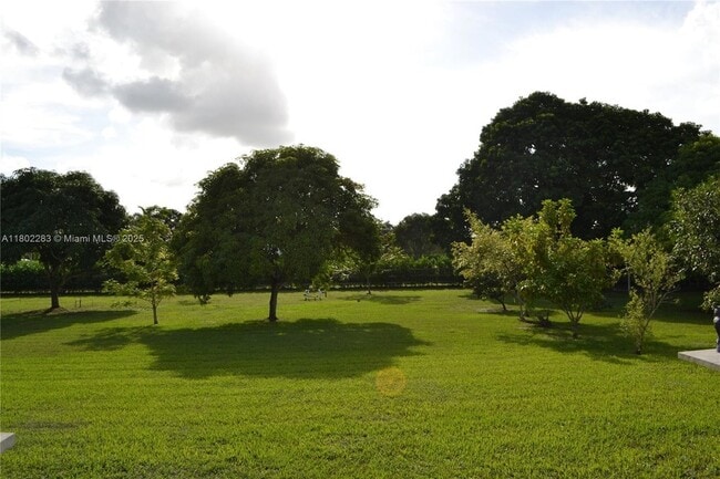 Foto del edificio - 5425 SW 190th Ave