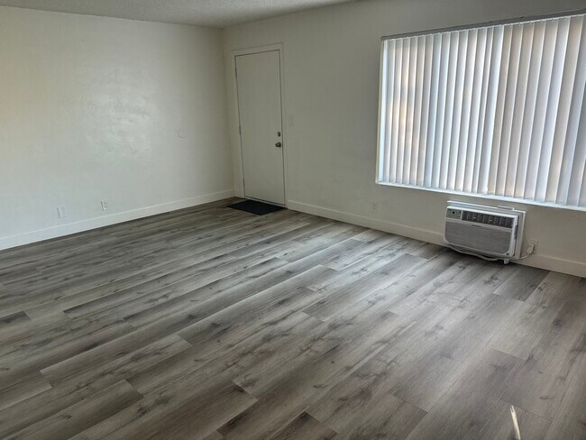 Photo - 8202 Ashgrove Dr Apartment