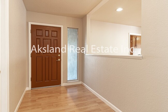 Building Photo - Manteca