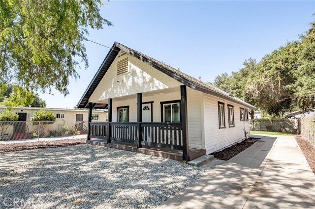 Foto del edificio - 1737 El Sereno Ave