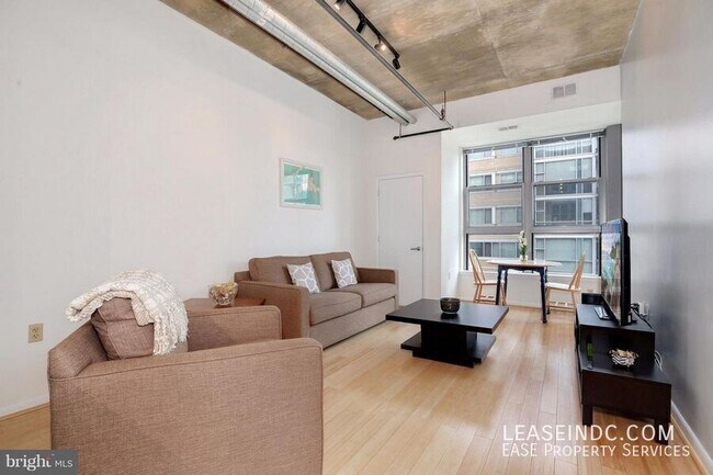 Foto del edificio - 1300 N St NW