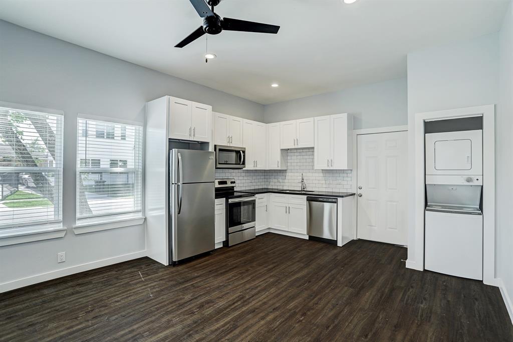 Foto principal - 225 N Everton St