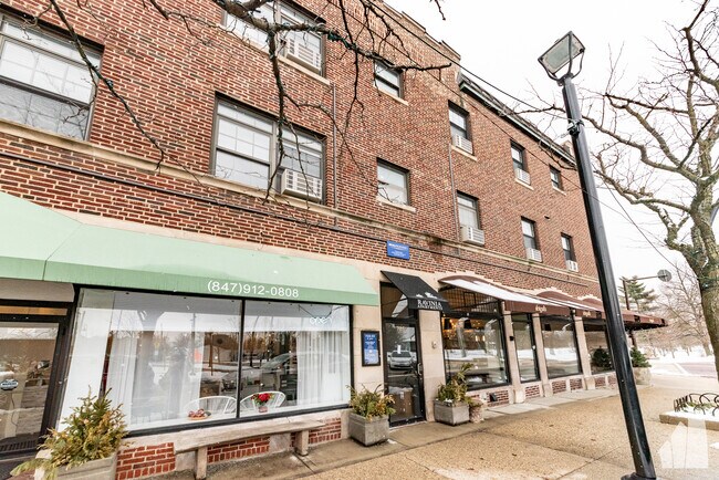 Foto del edificio - 485 Roger Williams Ave