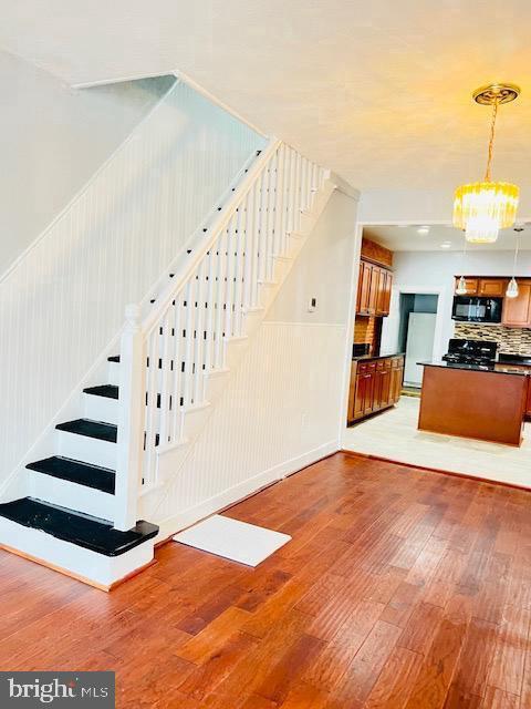 Foto del edificio - 1511 N Montford Ave