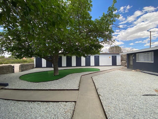 Building Photo - Treehouse Apartments NM