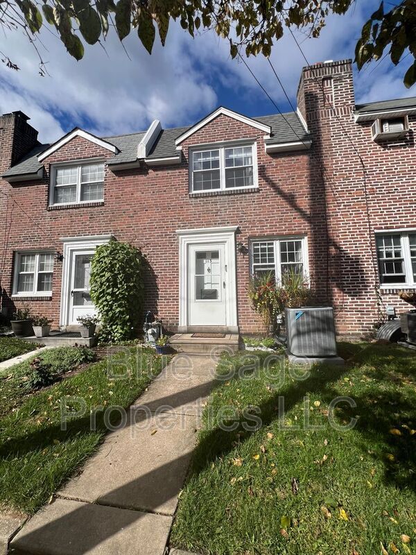 Building Photo - 113 Plant Ave