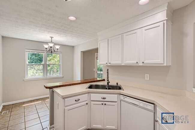 Foto del edificio - 281 Cedars Glen Cir