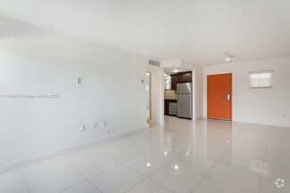 Building Photo - 411 SW 37th Ave