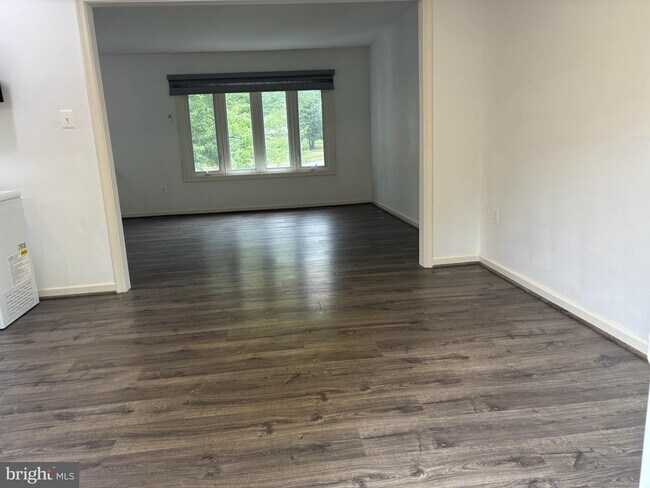 Building Photo - 13299 Nassau Dr