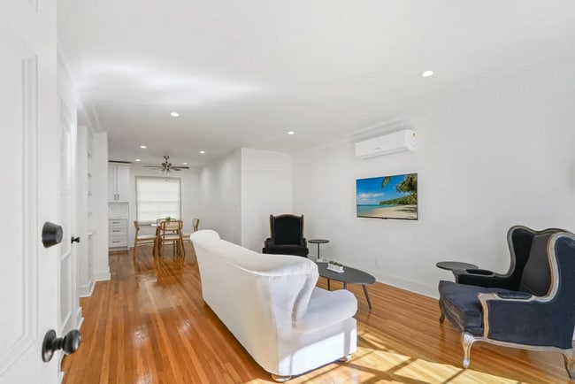 Building Photo - 4707 Finley Ave