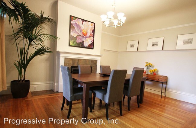 Building Photo - 2 br, 1.5 bath House - 1232 7th Avenue