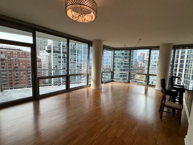 Foto del edificio - 1235 S Prairie Ave