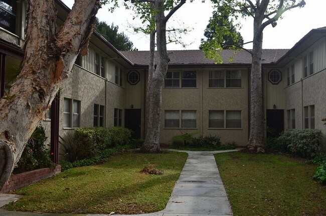 Foto del edificio - 5834 Bowcroft St