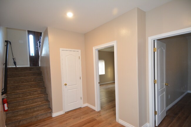 Foto del edificio - 408 Brite Meadow Ct