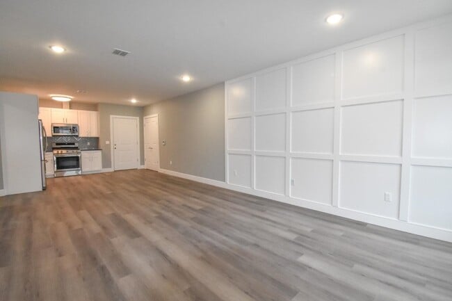Building Photo - 4201 Bergen Turnpike