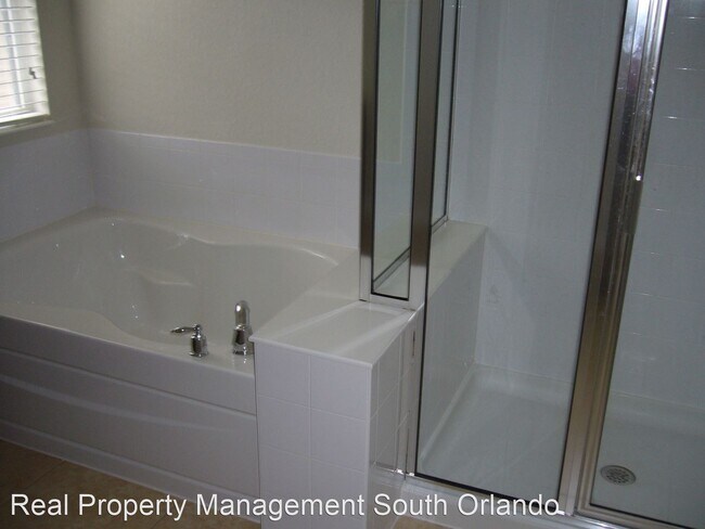 Foto del edificio - 4 br, 3.5 bath House - 13231 Charfield St