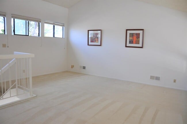 Building Photo - 1040 Pizarro Ln