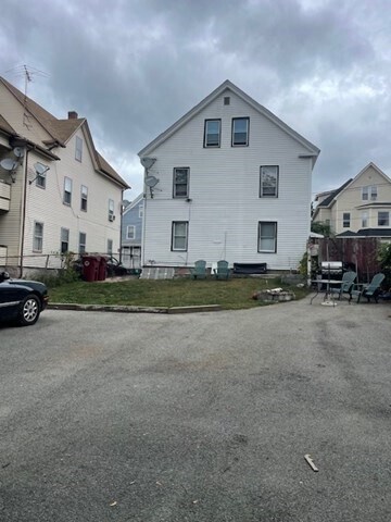 Foto del edificio - 77 Agawam St