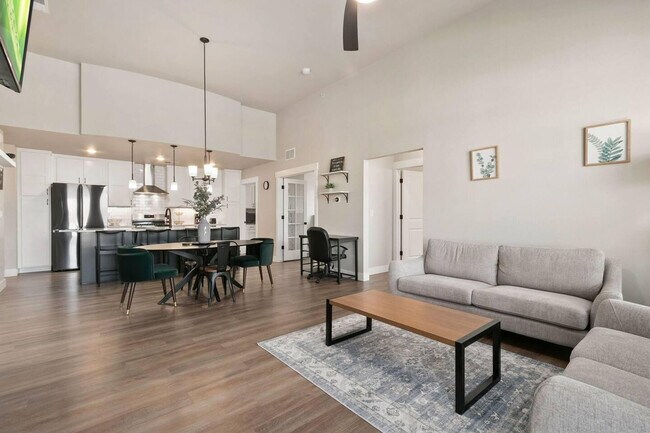 Foto del edificio - 1875 Fall River Dr