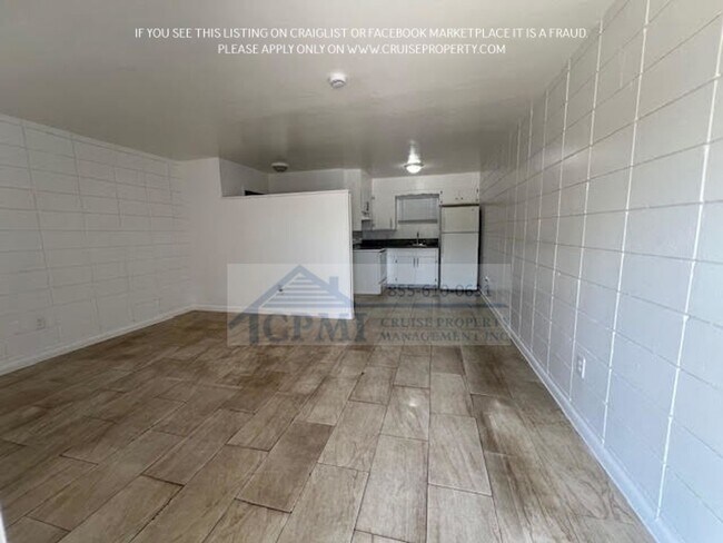 Building Photo - 732 S J St