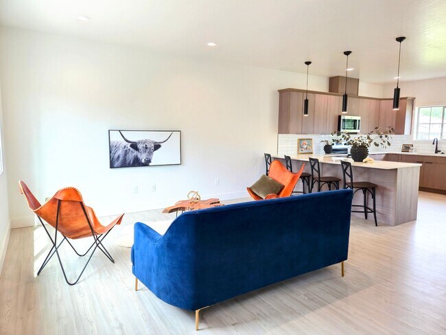 Foto del edificio - MOVE IN NOW~ OCTOBER FREE! CALL FOR DETAIL...