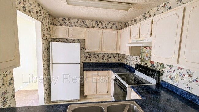 Building Photo - 230 Magnolia Plantation Ct