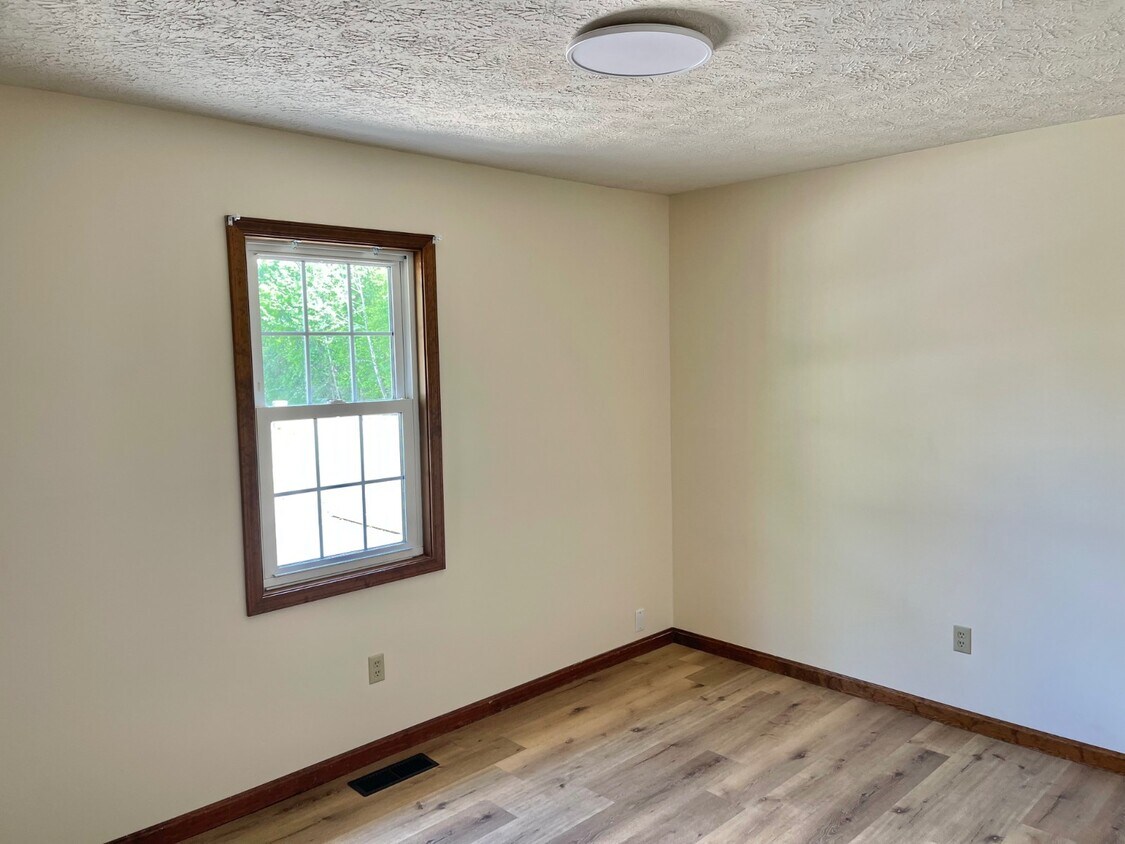 501 20th St, Tell City, IN 47586 Room for Rent in Tell City, IN