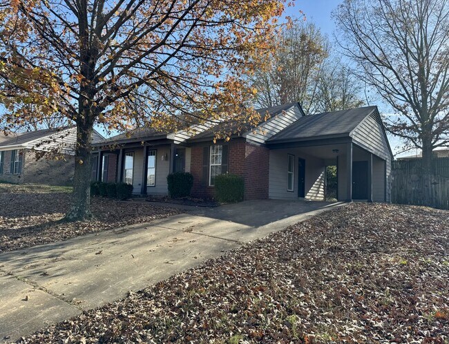 Foto del edificio - 4289 Brighton Dr