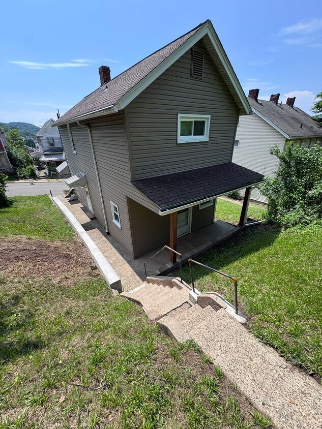 Photo - 429 25th Street