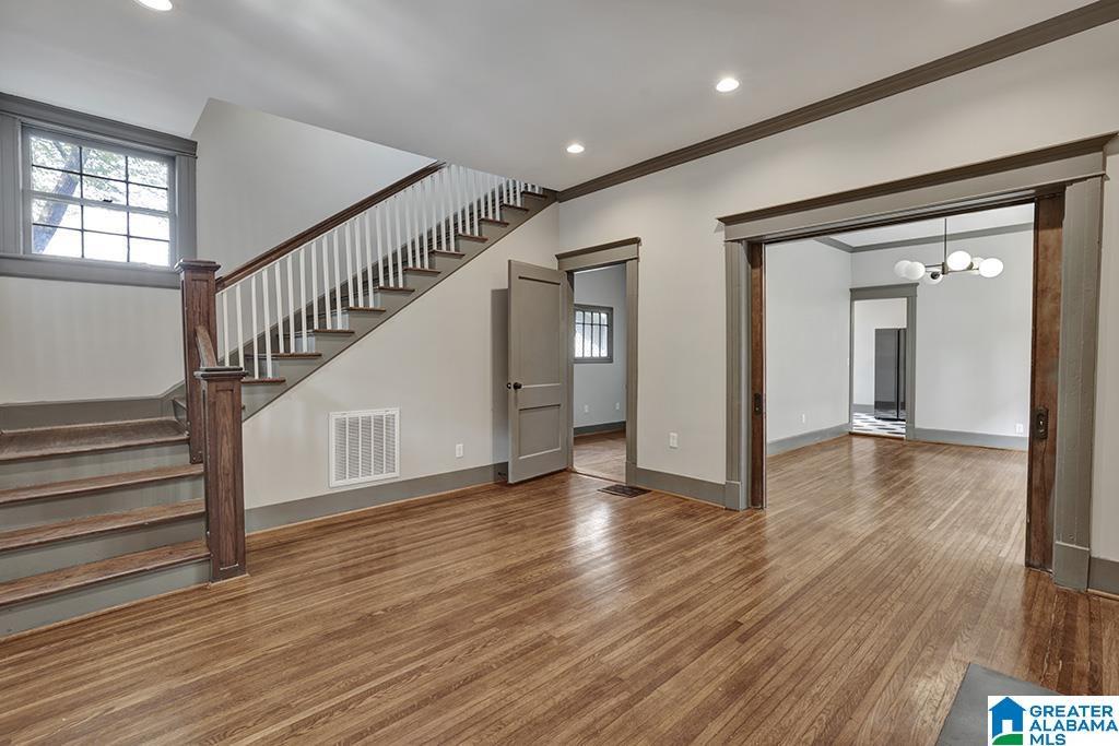 Foto principal - 1705 12th St S