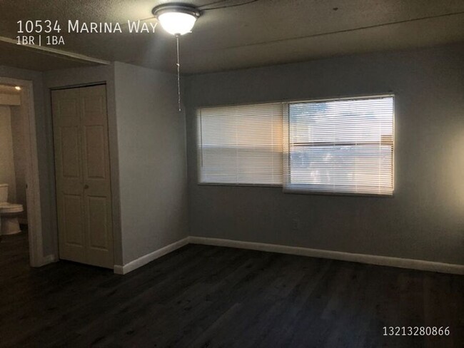 Foto del edificio - Large Studio Apartment in Mobile Home Comm...