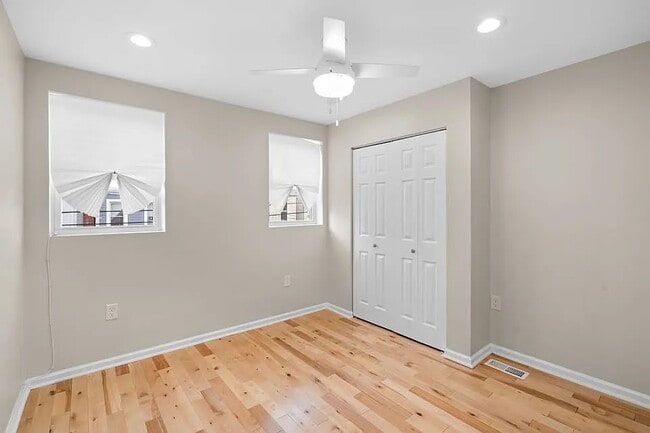 Foto del edificio - 2510 E Fayette St