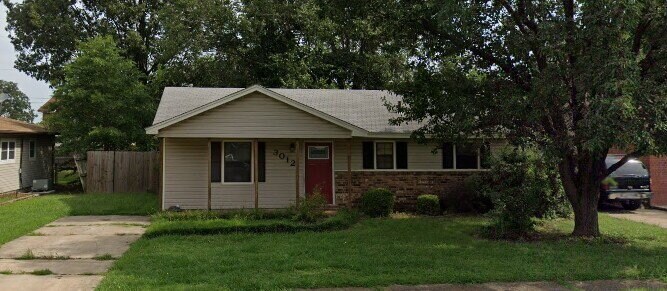 Primary Photo - "Charming 3-Bedroom Home in Jonesboro - Co...