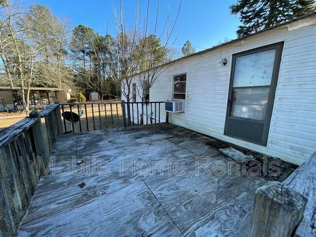 Foto del edificio - 148 Wheeler Cir