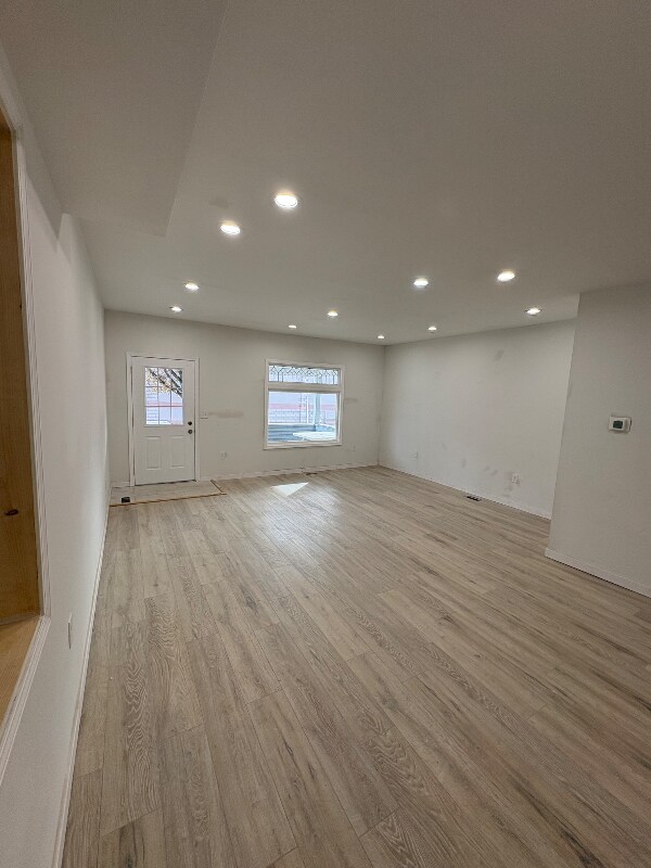 Foto del edificio - 2104 8th Ave