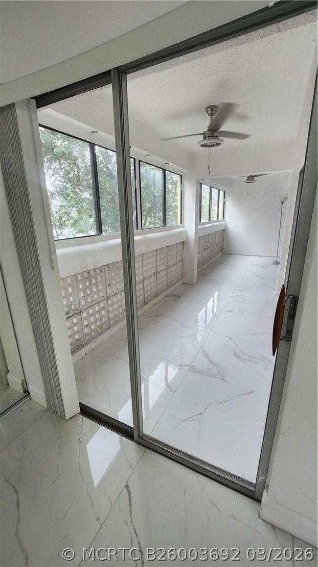 Building Photo - 3301 Spanish Moss Terrace