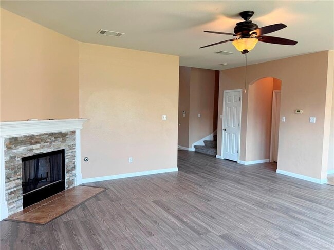 Building Photo - 4116 Meadow Bluff Way