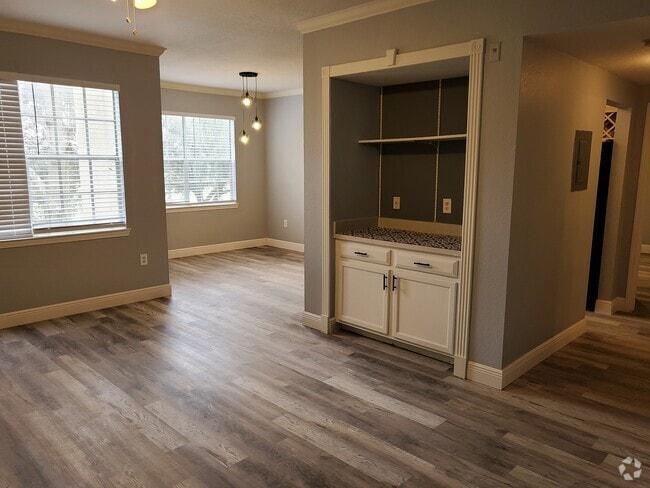 Building Photo - 2586 Robert Trent Jones Dr