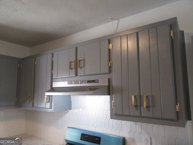 Foto del edificio - 613 Windsor Dr SE