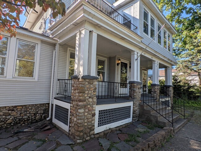 Foto del edificio - 1855 Northampton St