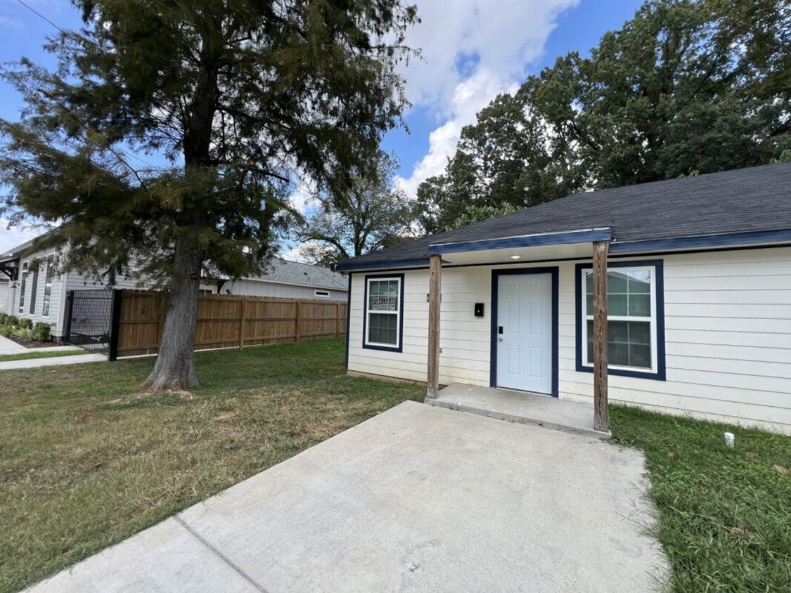 Must See! New Construction! 1 bedroom, 1... - Must See!  New Construction!  1 bedroom, 1...