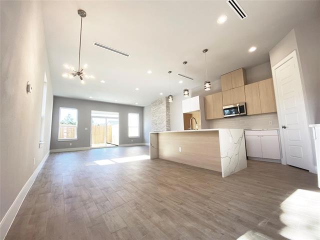 Building Photo - 2603 Crossman Ave