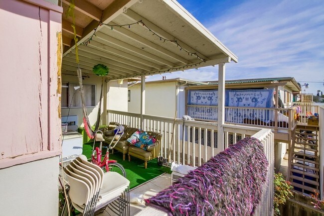 Foto del edificio - 8650-8656 Hurlbut St