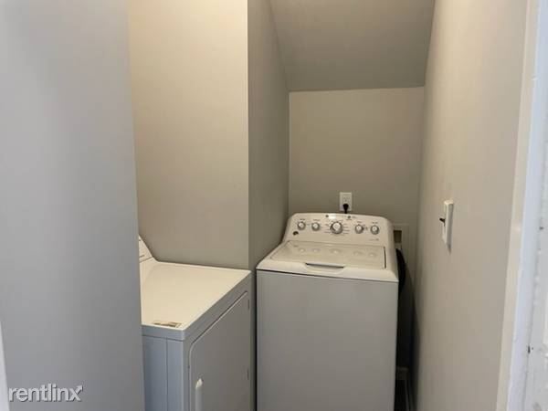 Building Photo - 3 br, 1 bath House - 19 4th St # 1