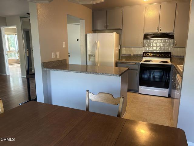 Building Photo - 788 Pinetree Cir