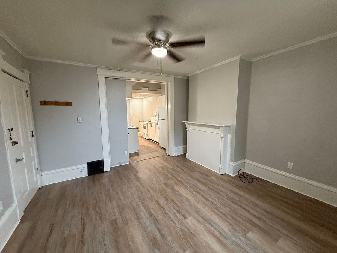 Foto principal - Charming Lower Unit 1 Bedroom with Gourmet...
