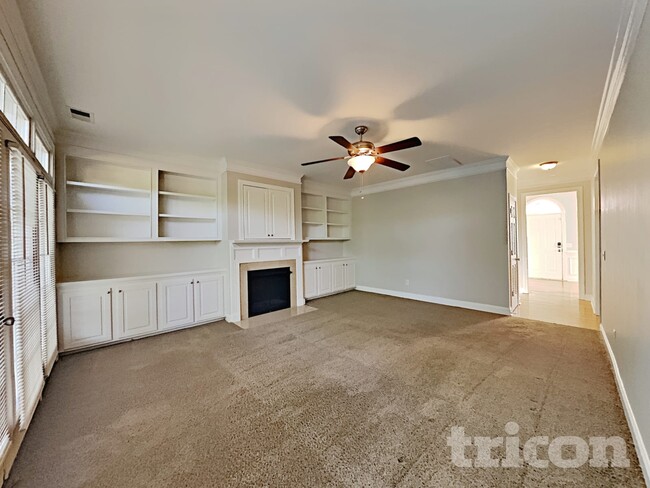 Building Photo - 167 Tanners Mill Rd