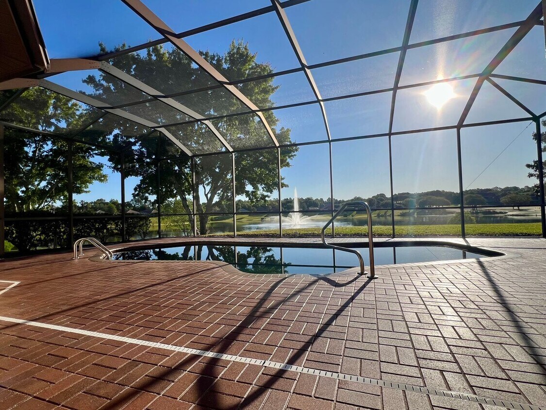Foto principal - 2115 N Lakecrest Loop